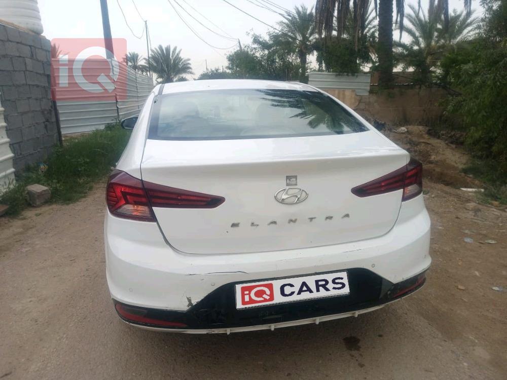 هيونداي النترا